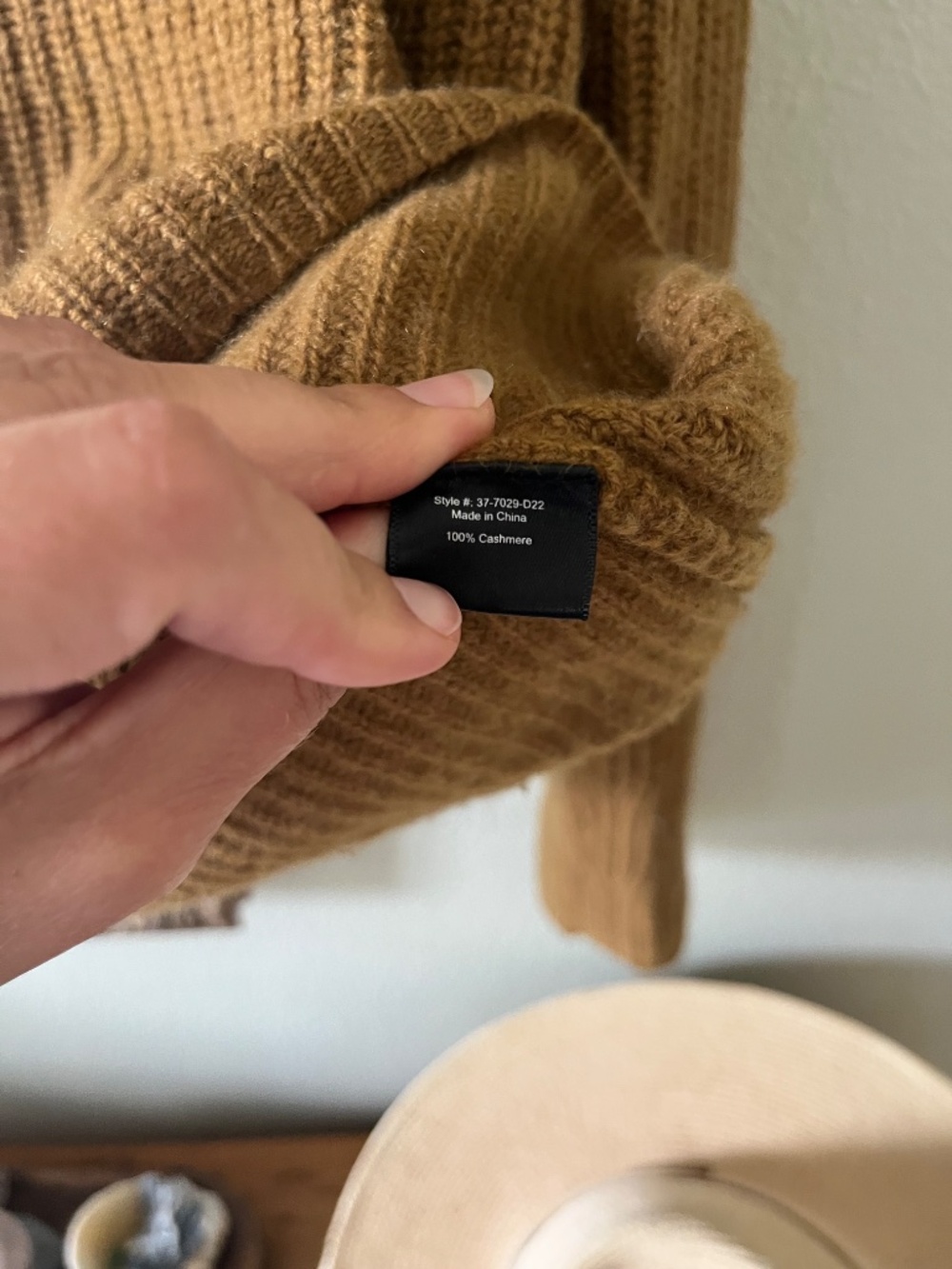 Jenni Kayne Ochre 100% cashmere sweater - Picture 4 of 4